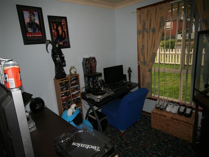 2A Clare Street, Glendale NSW 2285