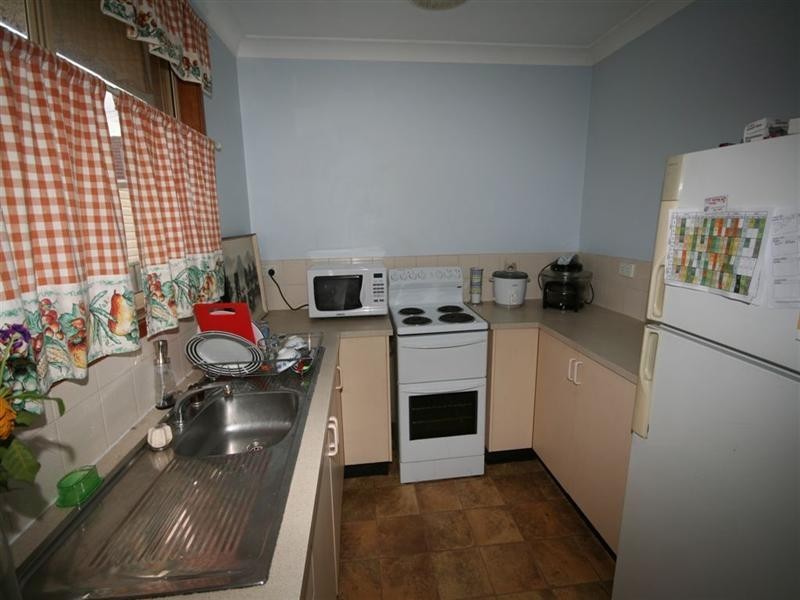 2A Clare Street, Glendale NSW 2285