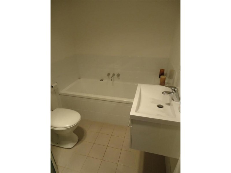 2/124 Young Street, Carrington NSW 2294