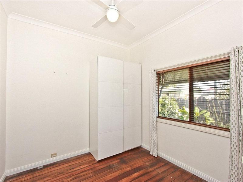 170 Douglas Street, Stockton NSW 2295