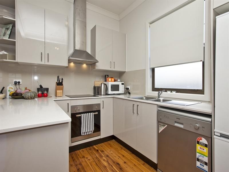 5 Teralba Road, Broadmeadow NSW 2292