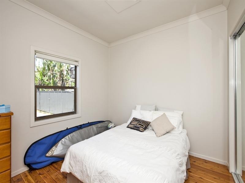 5 Teralba Road, Broadmeadow NSW 2292