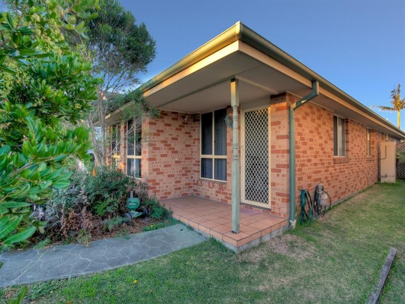 182 Dunbar Street, Stockton NSW 2295