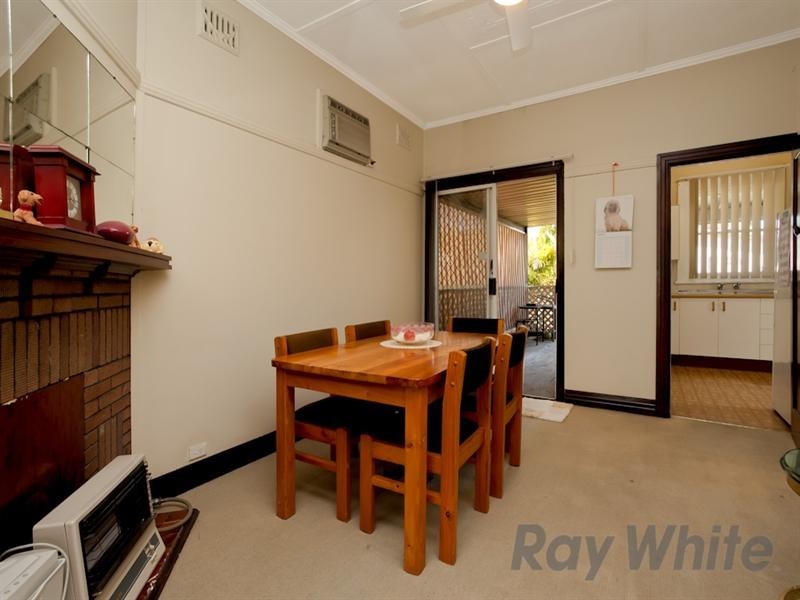 120 Barton Street, Mayfield NSW 2304