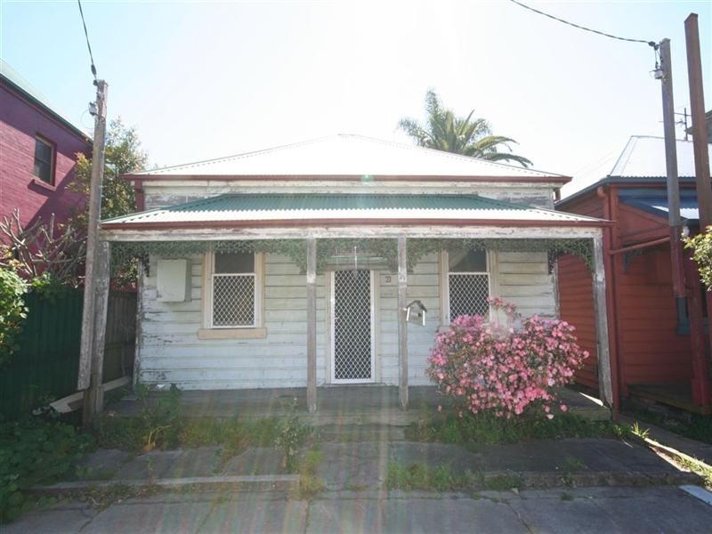 39 Howden Street, Carrington NSW 2294