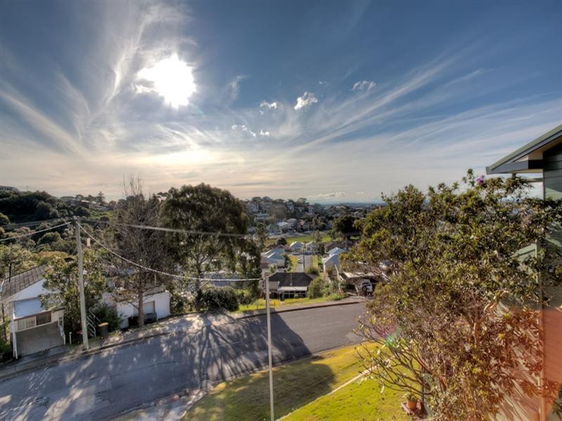 21 Yule Road, Merewether NSW 2291