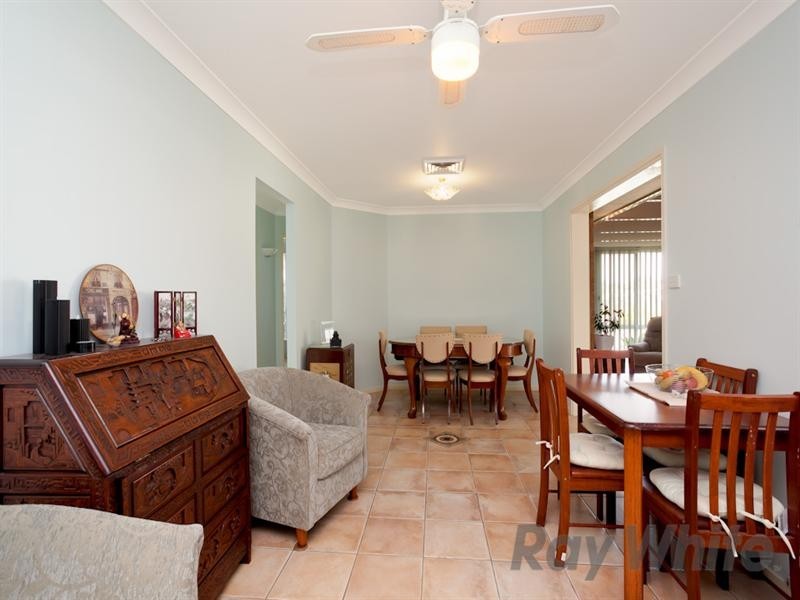 14 Kirkwood Close, Cameron Park NSW 2285