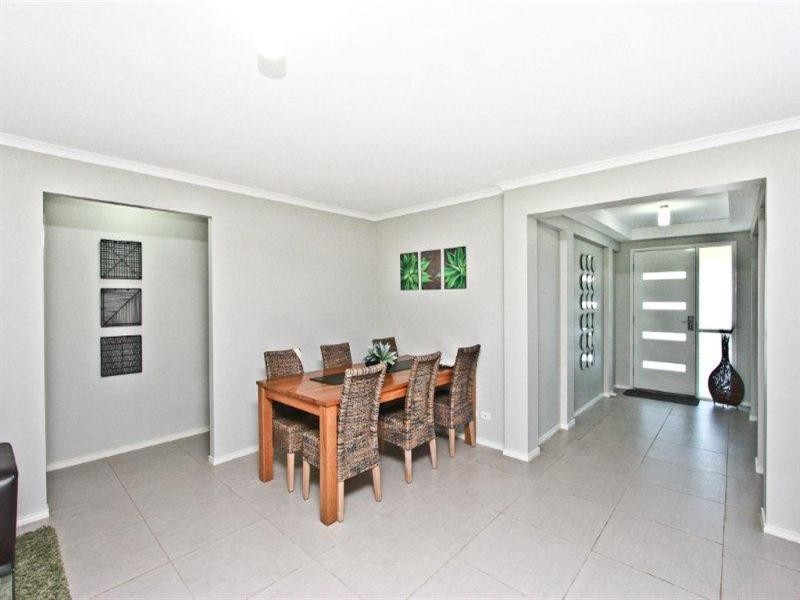 4 Billabong Drive, Cameron Park NSW 2285