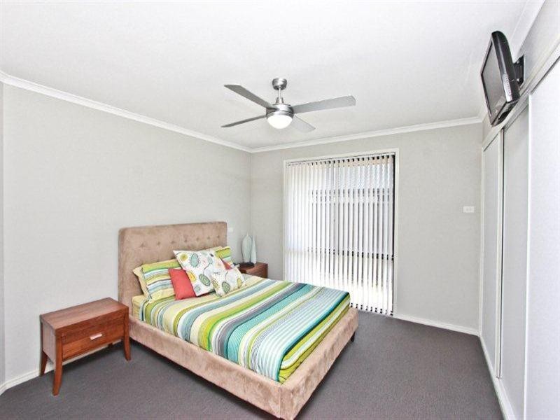 4 Billabong Drive, Cameron Park NSW 2285