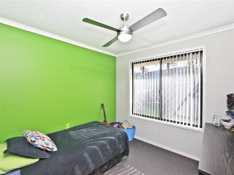 4 Billabong Drive, Cameron Park NSW 2285