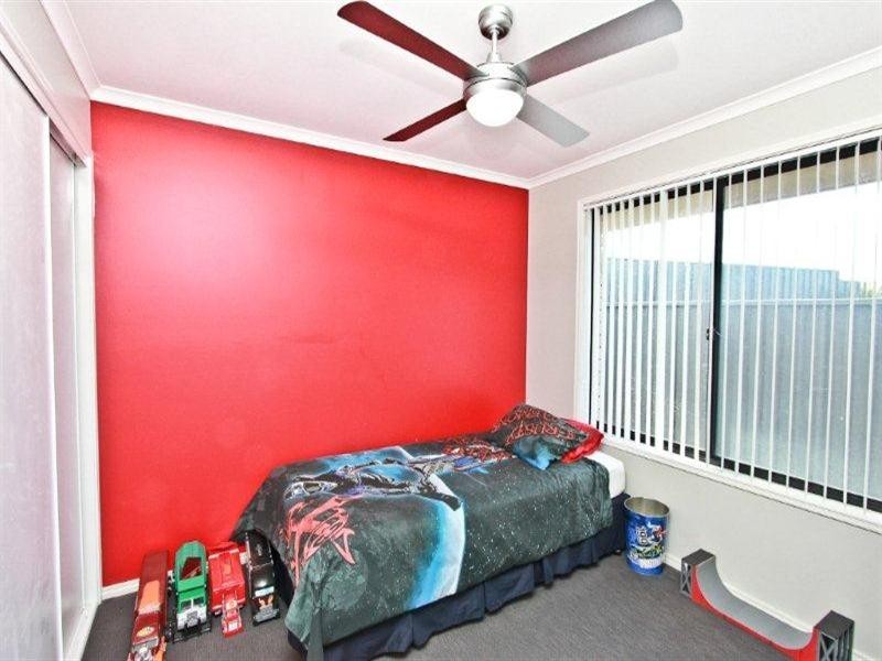 4 Billabong Drive, Cameron Park NSW 2285