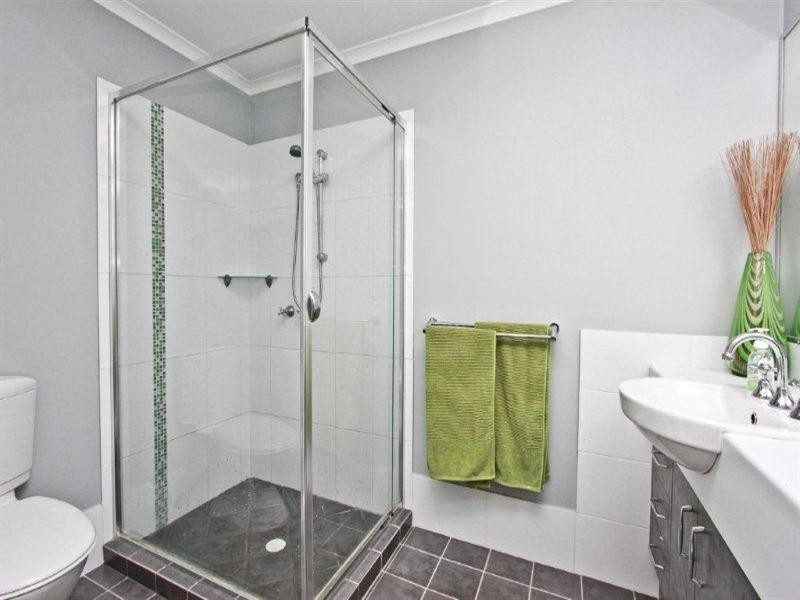 4 Billabong Drive, Cameron Park NSW 2285