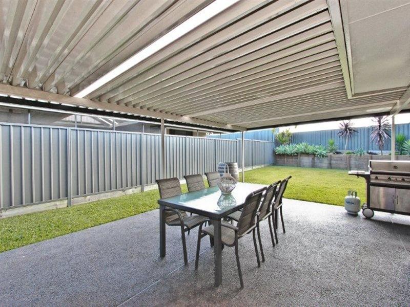 4 Billabong Drive, Cameron Park NSW 2285