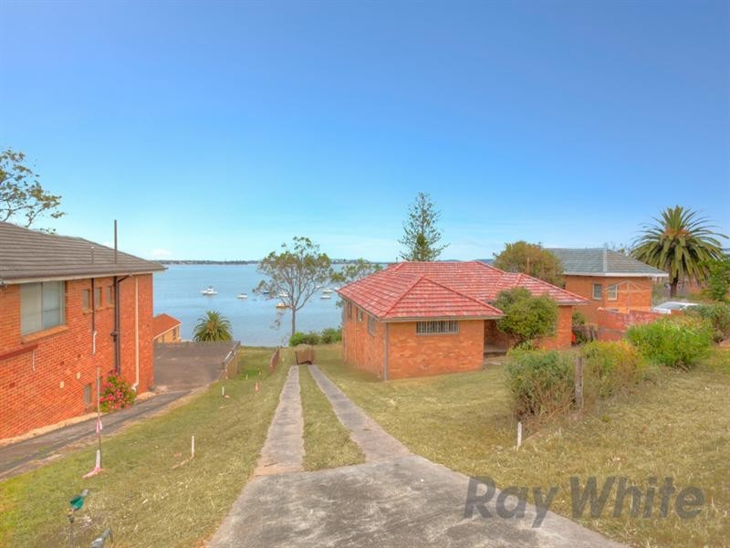 76 Ross Street, Belmont NSW 2280