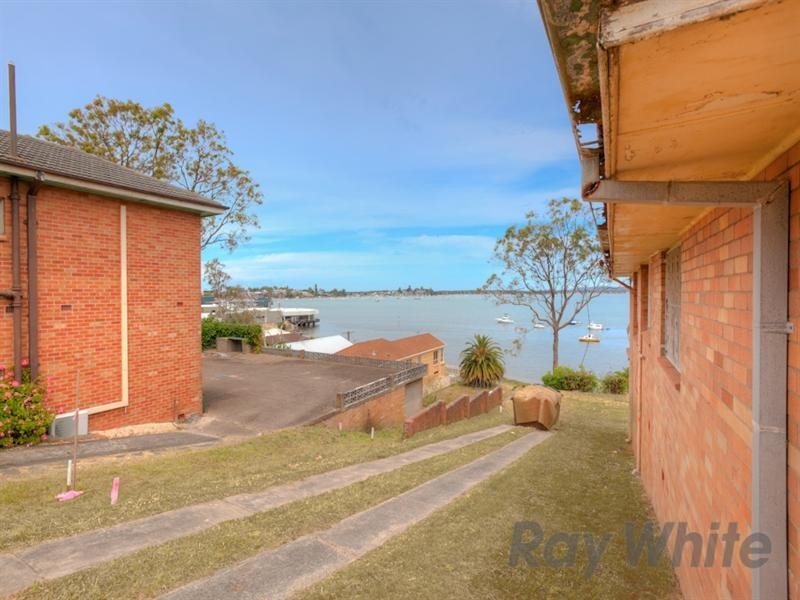 76 Ross Street, Belmont NSW 2280