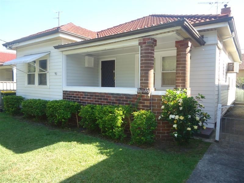 90 Upfold Street, Mayfield NSW 2304