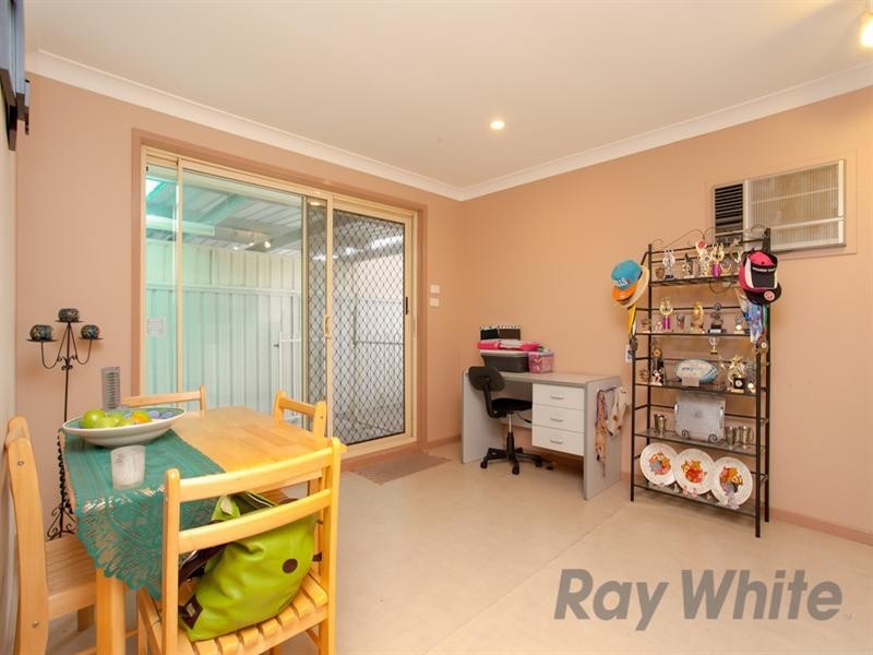 2/38 Callan Avenue, Maryland NSW 2287