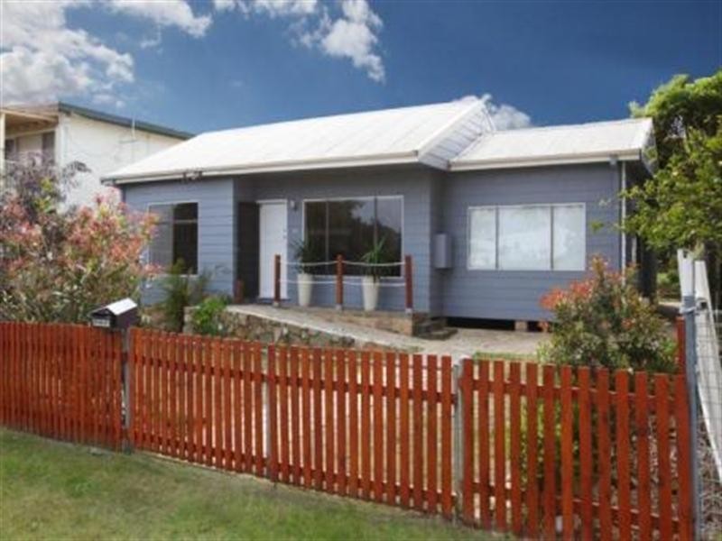 35 Brown Street, Redhead NSW 2290