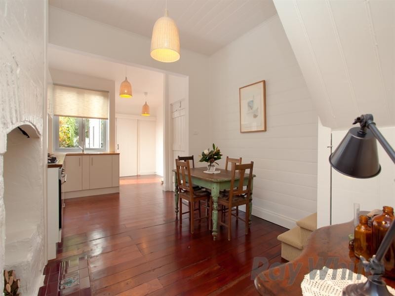 8 Hargrave Street, Carrington NSW 2294