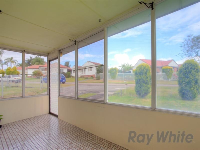15 Guam Street, Shortland NSW 2307