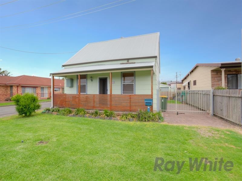 15 Newcastle Street, Stockton NSW 2295