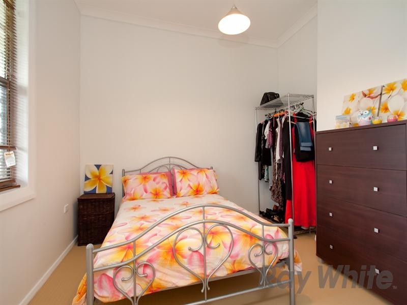 15 Newcastle Street, Stockton NSW 2295