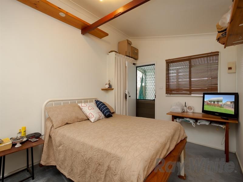 15 Newcastle Street, Stockton NSW 2295