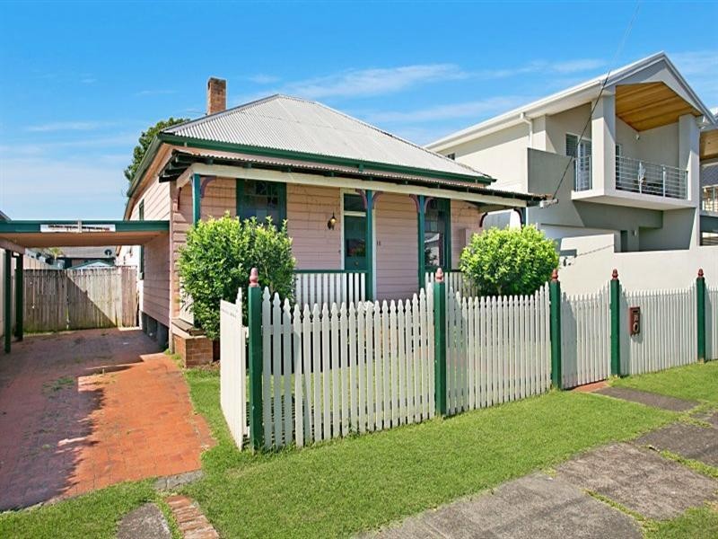 18 Darling Street, Hamilton South NSW 2303