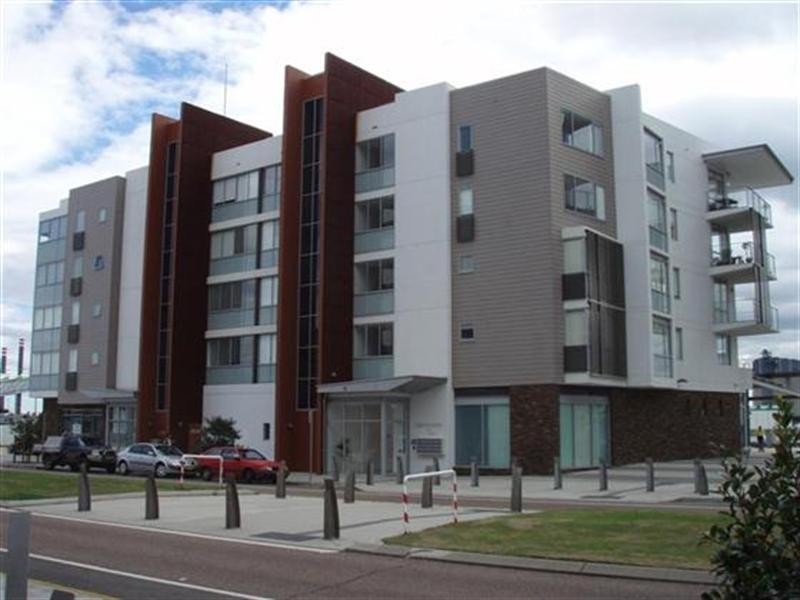 201/7 Honeysuckle Drive, Newcastle NSW 2300