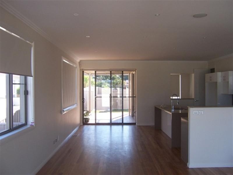 2/386 The Esplanade, Speers Point NSW 2284