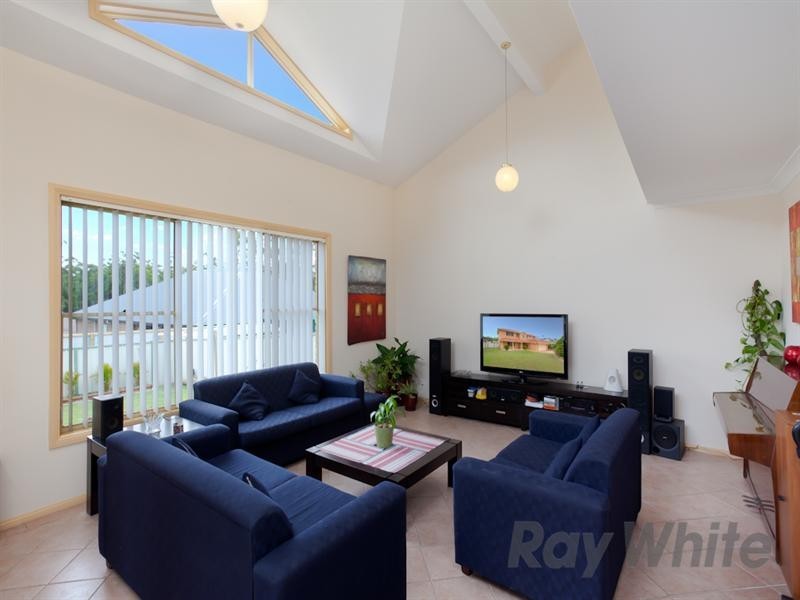 10 Yasawa Close, Ashtonfield NSW 2323
