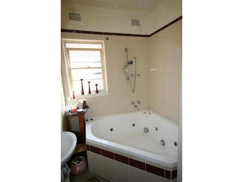 7 Stone Street, Stockton NSW 2295