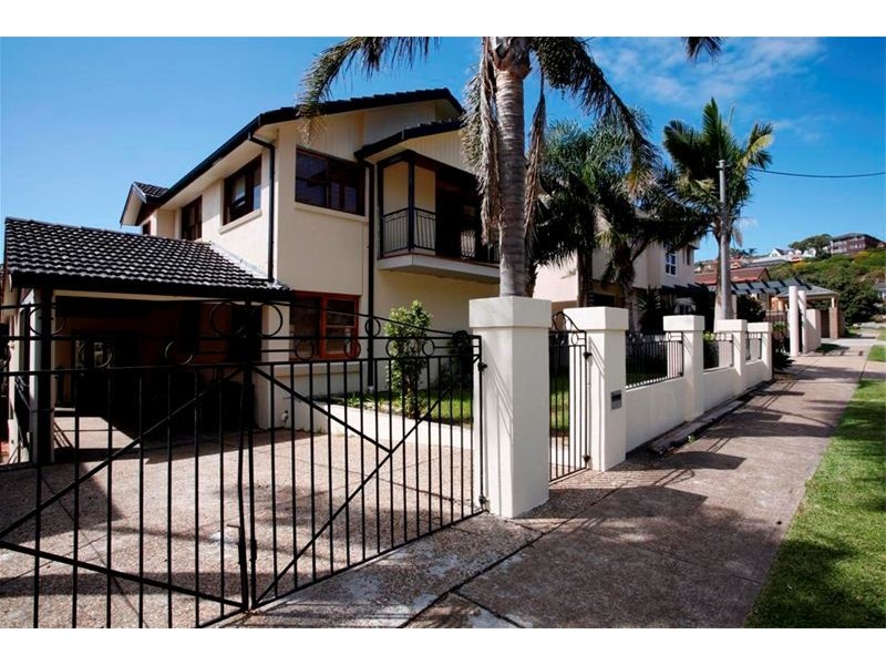 90 Nesca Parade, The Hill NSW 2300