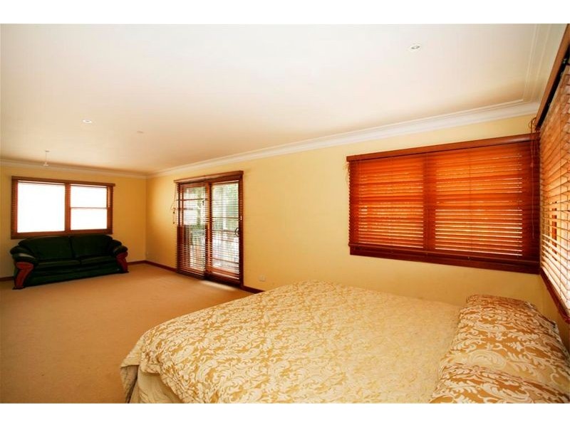 90 Nesca Parade, The Hill NSW 2300