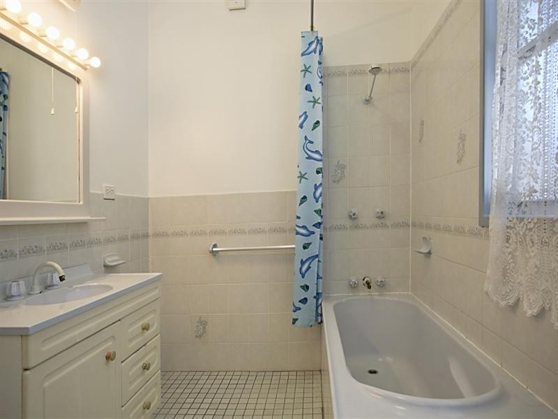 52 Boreas Road, Hamilton North NSW 2292