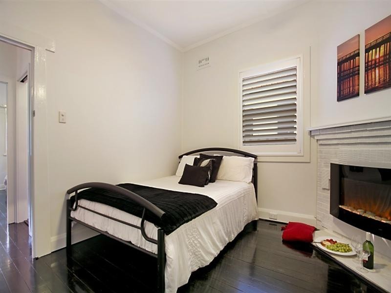 18 Sparke Street, Georgetown NSW 2298