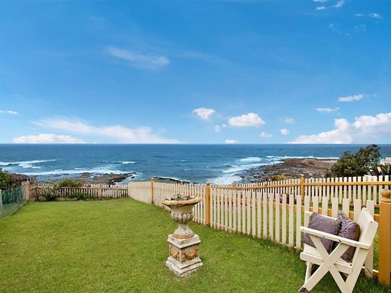 4 Ocean Terrace, Newcastle East NSW 2300