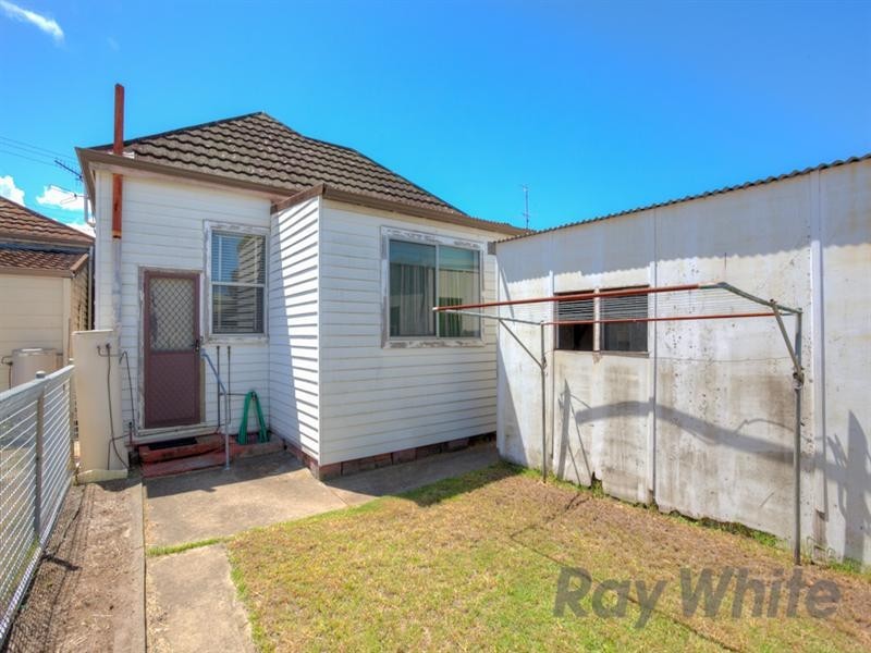 113 Lindsay Street, Hamilton NSW 2303