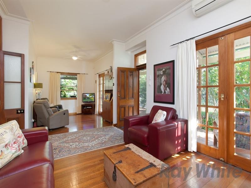 2A The Avenue, Maryville NSW 2293