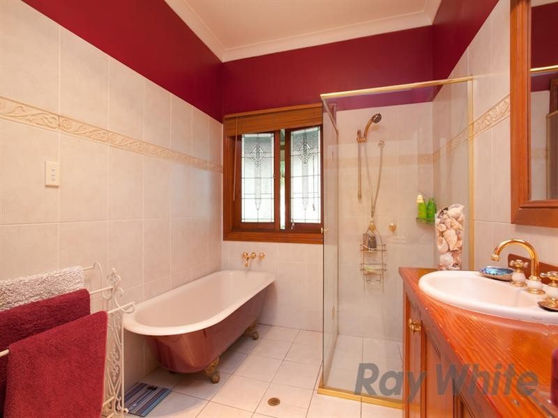 2A The Avenue, Maryville NSW 2293