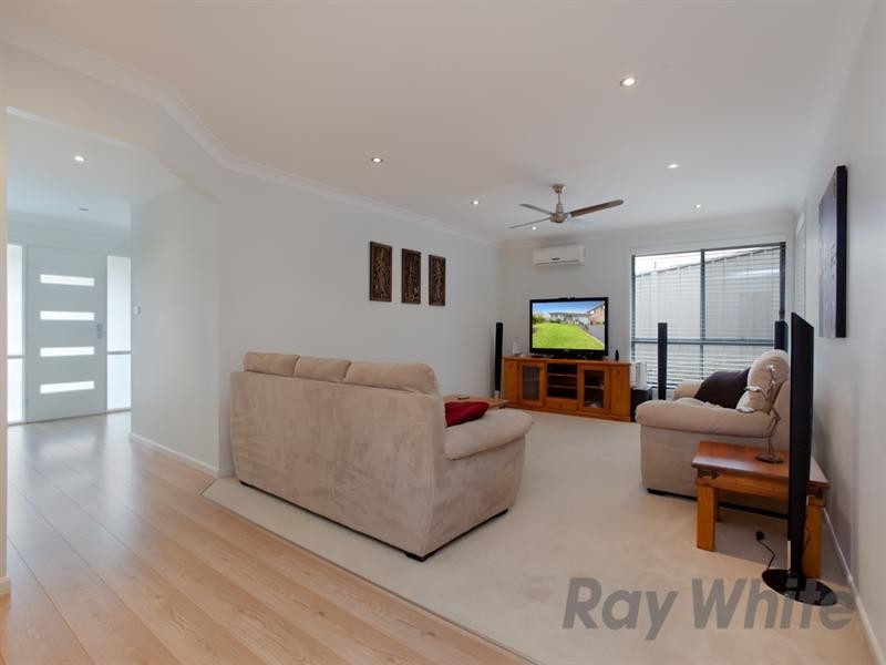 27 Tuckeroo Circuit, Adamstown NSW 2289