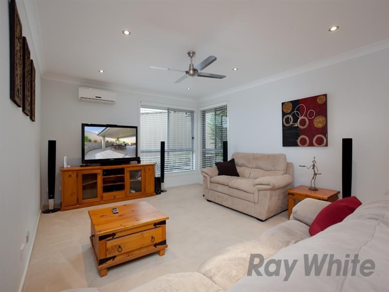 27 Tuckeroo Circuit, Adamstown NSW 2289