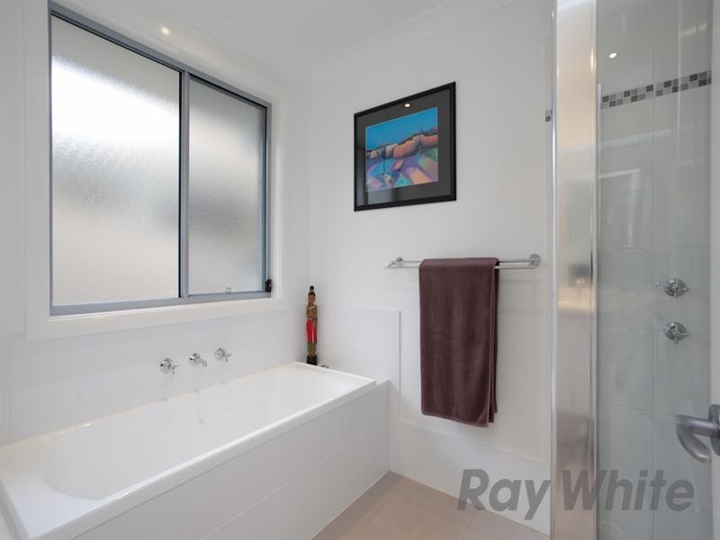 27 Tuckeroo Circuit, Adamstown NSW 2289