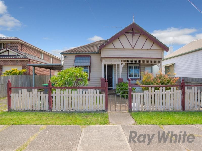 156 Dumaresq Street, Hamilton NSW 2303
