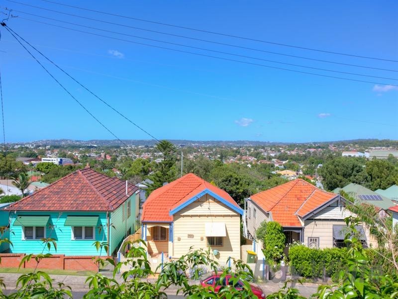 13 Cross Street, Mayfield NSW 2304