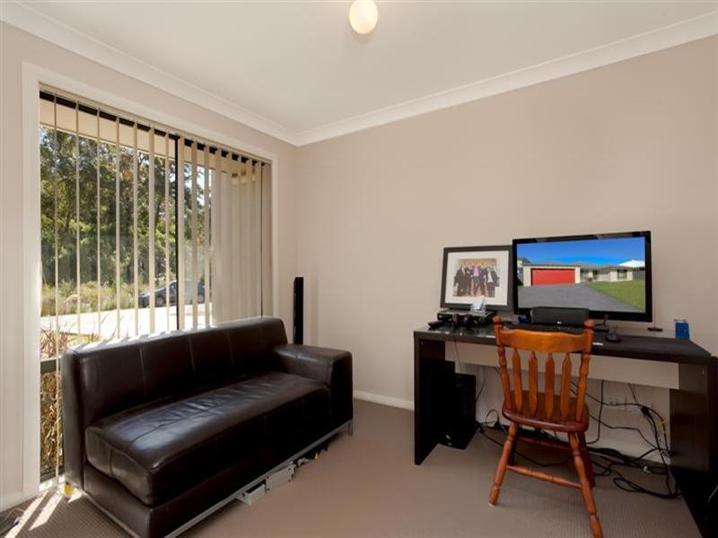 9 Midden Road, Fern Bay NSW 2295