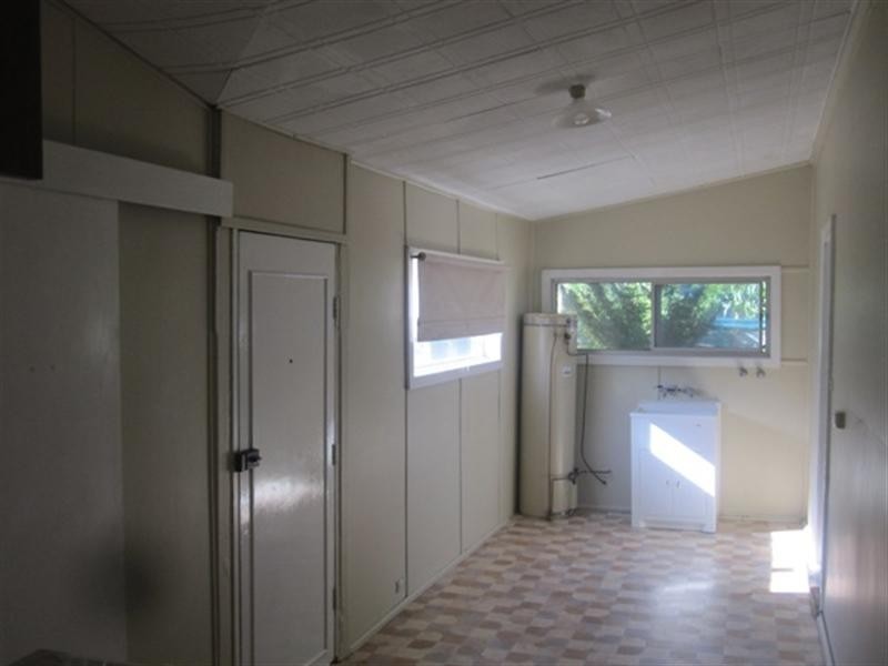 183 Broadmeadow Road, Broadmeadow NSW 2292