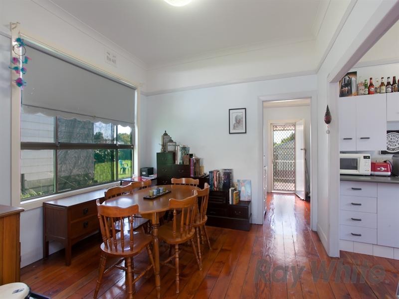 5 Vera Street, Waratah NSW 2298