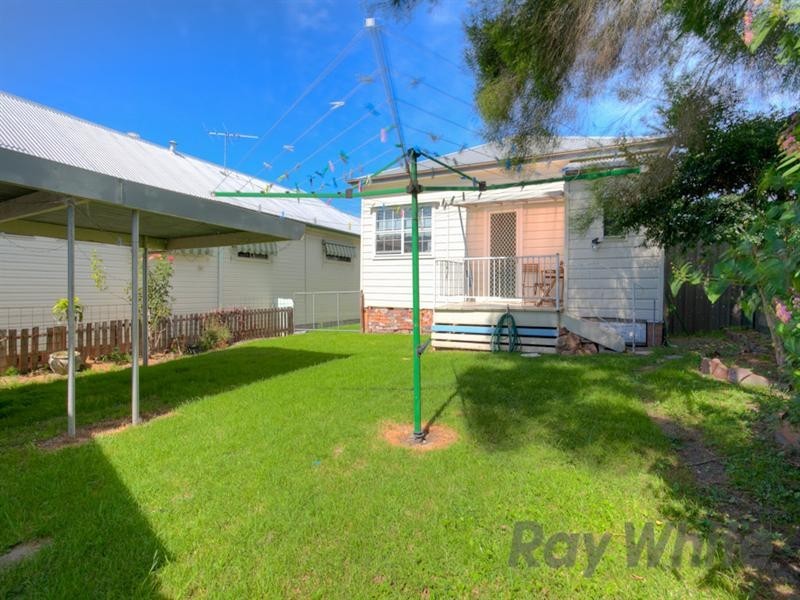 5 Vera Street, Waratah NSW 2298