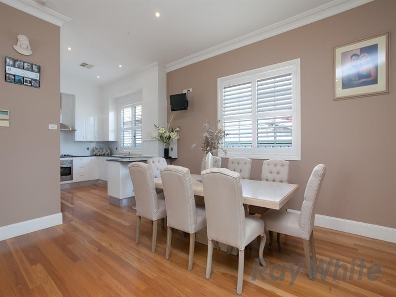 18 Gow Street, Hamilton North NSW 2292